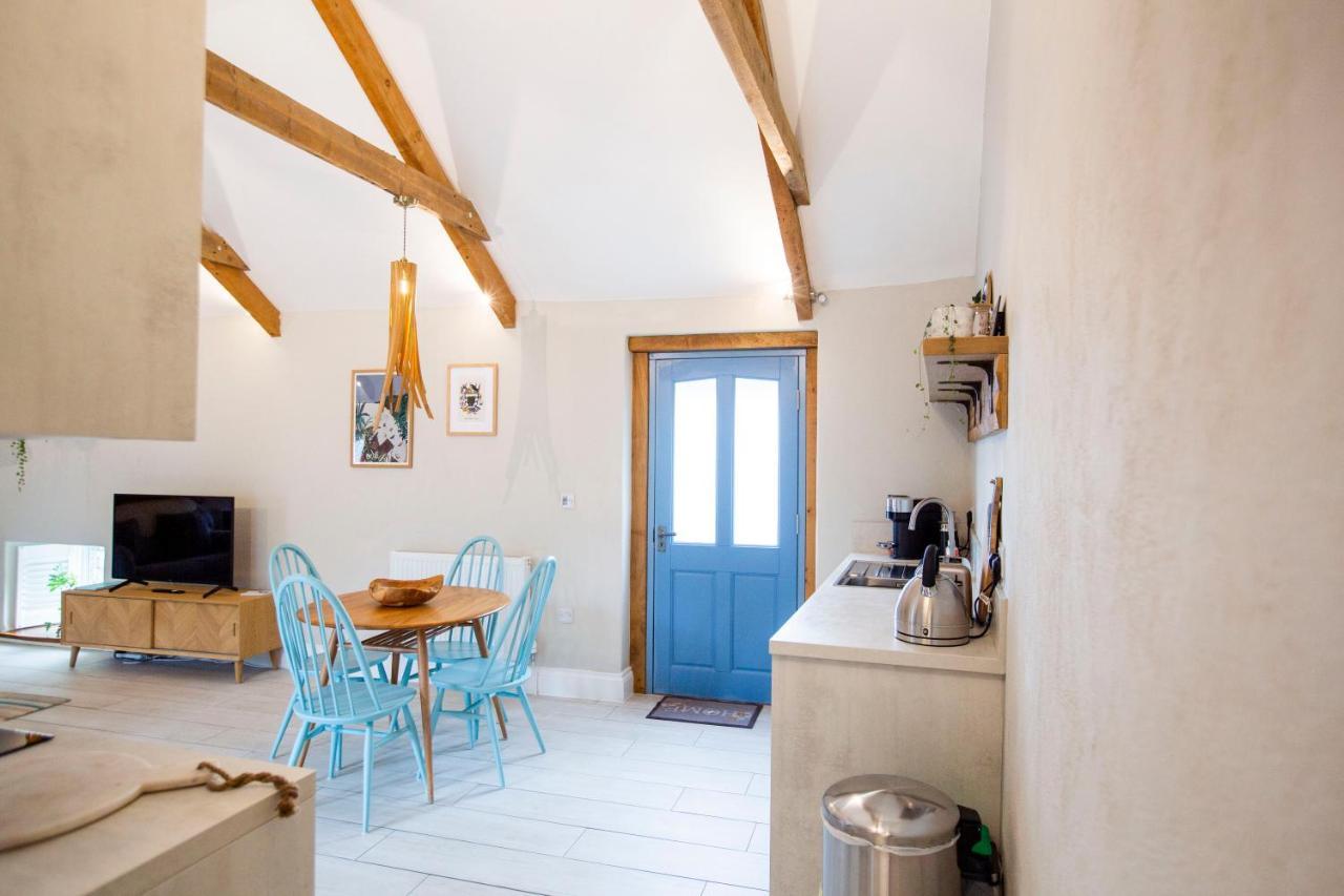 Sleepers Barn * Saint Teath